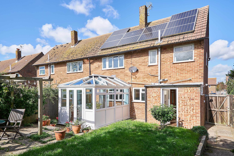Room 2, Host Stay Bodiam Close, East Sussex