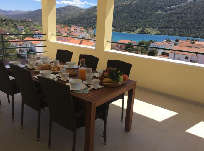 Food & Drinks, Apartments Villa Salvia Adriatica Grebaštica, Šibenik