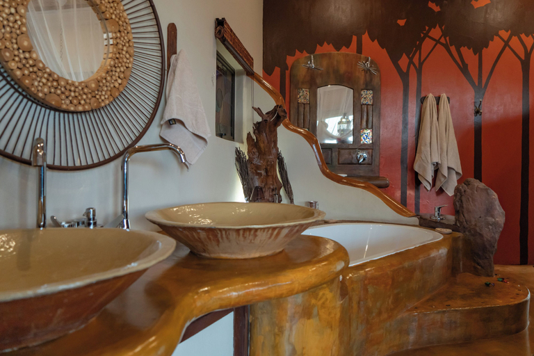 Bathroom 5, Leopards Rock Bush Boutique, Waterberg