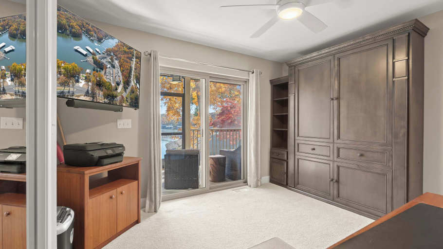 Interior 5, Lakeside Haven - Condo for 8, Camden