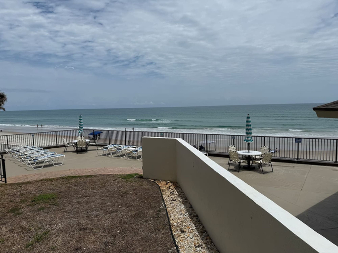 Room 3, King bed Oceanview Daytonabeach, Volusia