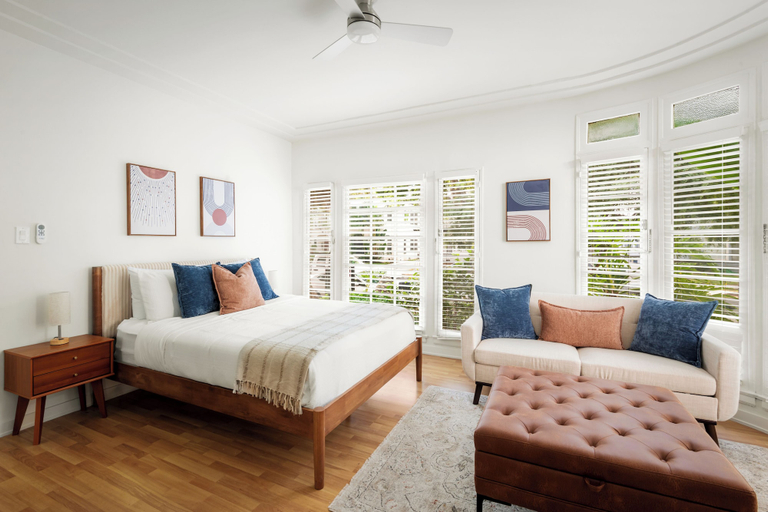 Room 4, The Beverly Grove Hotel, Los Angeles