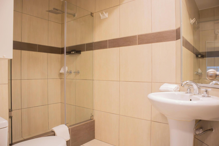 Room 3, w Charming 3BR Apartment in Miraflores, Lima