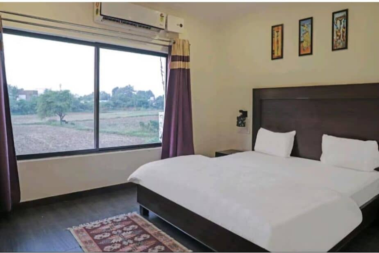 Bedroom 5, Hotel Ramayana Khajuraho, Chhatarpur