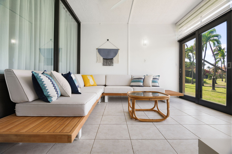 Room 3, Coastal Living With Golf Course Vistas Otium