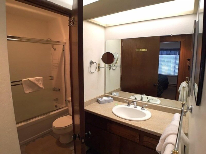 Bathroom 2, Condos with Free Parking, Mono