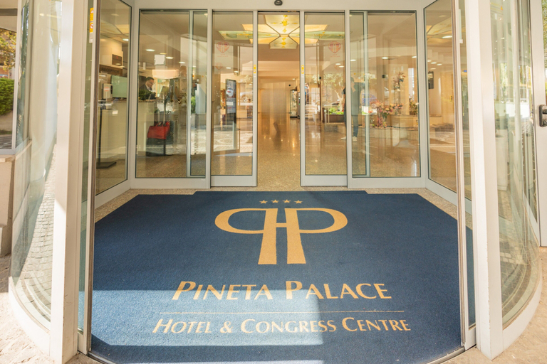 Exterior & Views 2, Hotel Pineta Palace, Rome