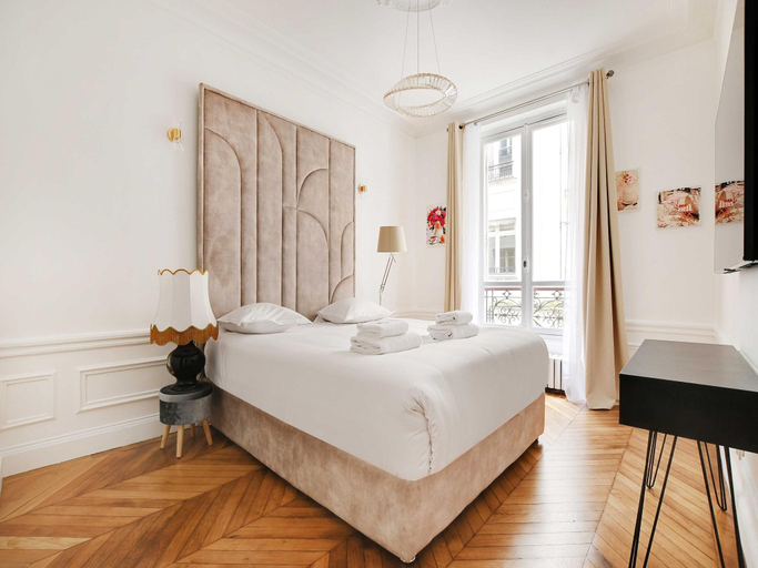 5, Superb apartment - 3BD/8P - Arc de Triomphe, Paris
