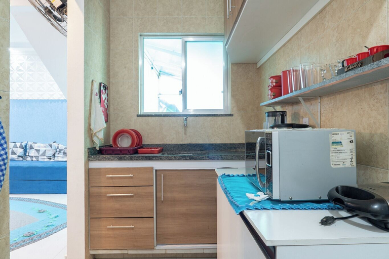 Room 4, Apto com Wi-fi a 950m da Praia da Tartaruga, Rio das Ostras