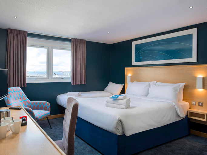 Bedroom 3, Travelodge Oswestry, Shropshire