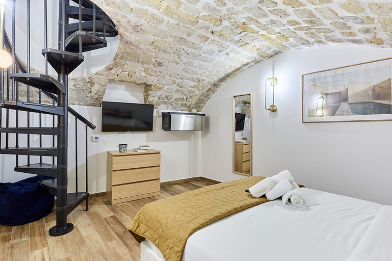 Others 2, Duplex in the Center of Paris, Paris