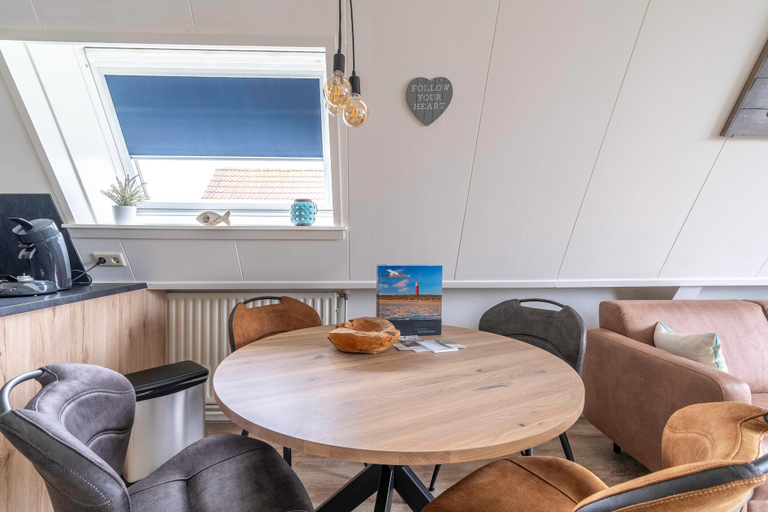 Dining 3, Comfortable and Modern Furnished 4-person Apartment, Texel