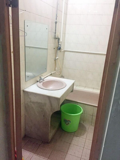 Bathroom, Dongmen Hotel, Yunfu