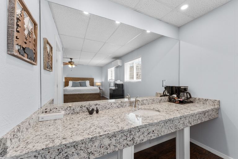 Bathroom 4, Sc5- Silver Cove 5 1 Bedroom Condo, Stone