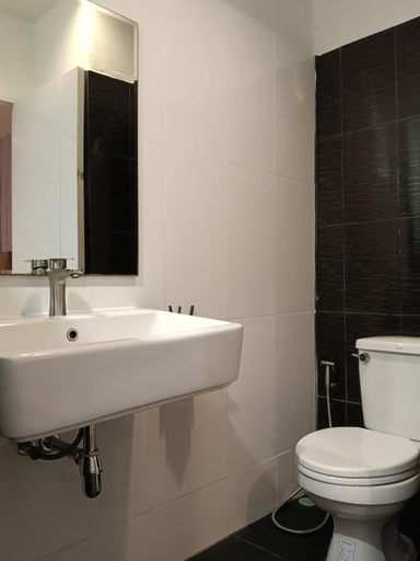 Bathroom 4, Rabbit Room, Chatuchak