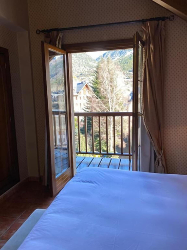 Bedroom 3, Hotel Bocalé, Huesca
