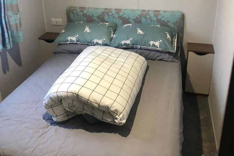 Room 4, Seaside Retreat in Fleetwood, Lancashire