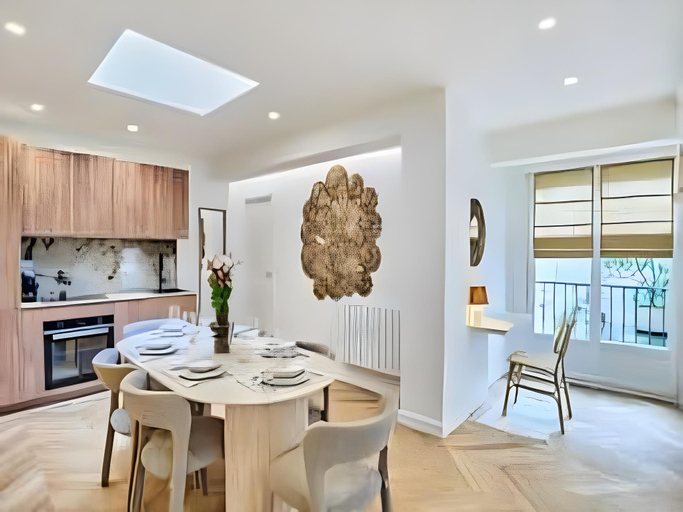4, 2BR with AC • Canal Saint-Martin, Paris