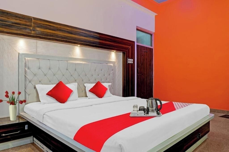 Room 5, Varanasi Hotel JSB Palace, Varanasi