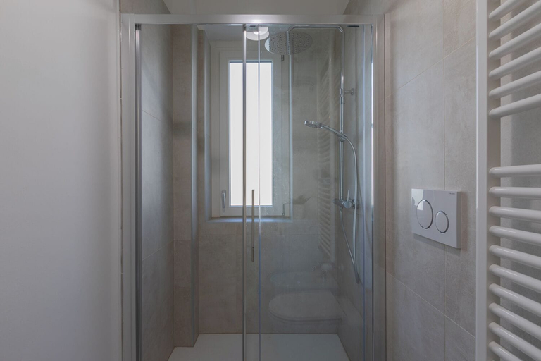 Bathroom 5, Tripoli White Home by Wonderful Italy, Torino