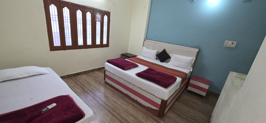 Room 4, Banaras Holiday Home, Varanasi
