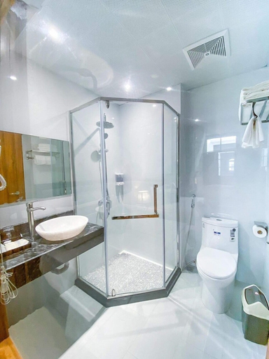 Bathroom 4, An Hotel Ha Long, Hạ Long
