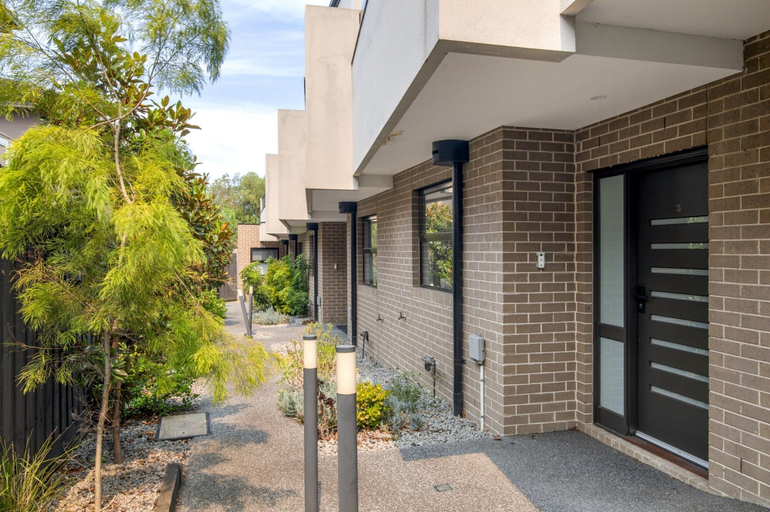 Exterior, Relaxing Family Townhouse Near Melbourne's, Melbourne