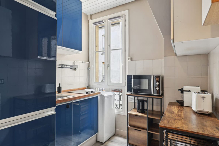 Private kitchenette 5, Warm Apartment - Montmartre - Mobility Lease, Paris