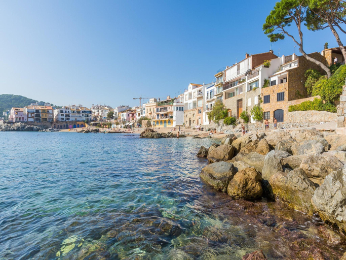 2, Apartment in Calella near the Beach, Girona
