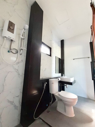 Bathroom 3, Baan Kampu Resort, Pak Chong