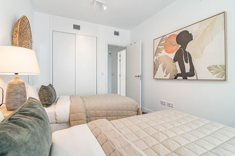 Room 2, RI B2a- Relaxed Modern Flat in Benahavis, Málaga