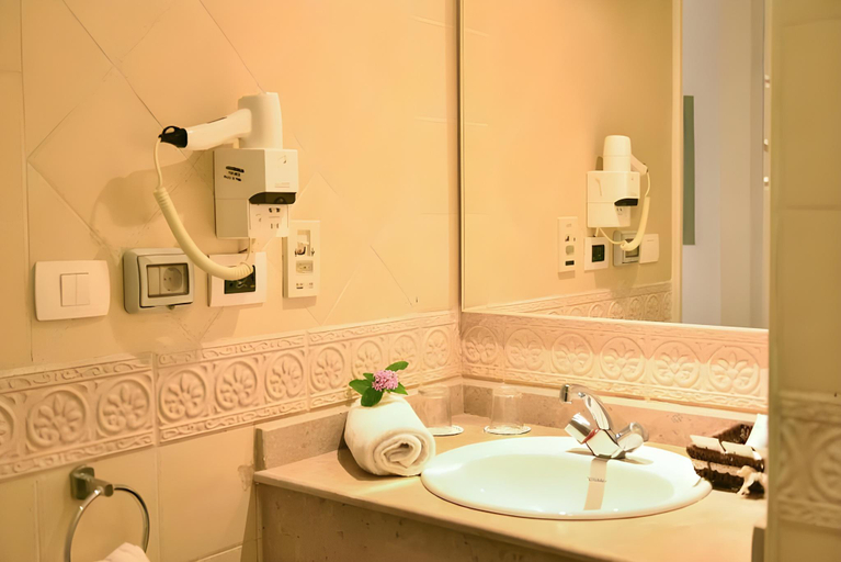 Bathroom 4, Aura Beach Resort Sidi Abd El Rahman, El Alamein