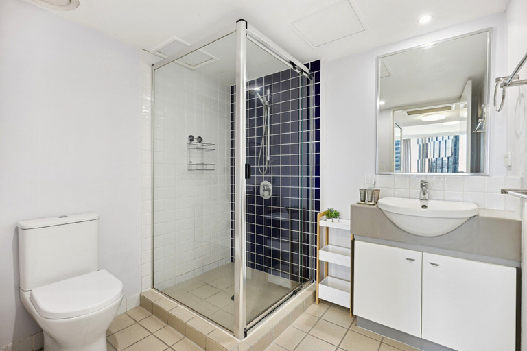 Bathroom 3, 2-bed City Abode With Swimming Pool, Gym & Views, Brisbane