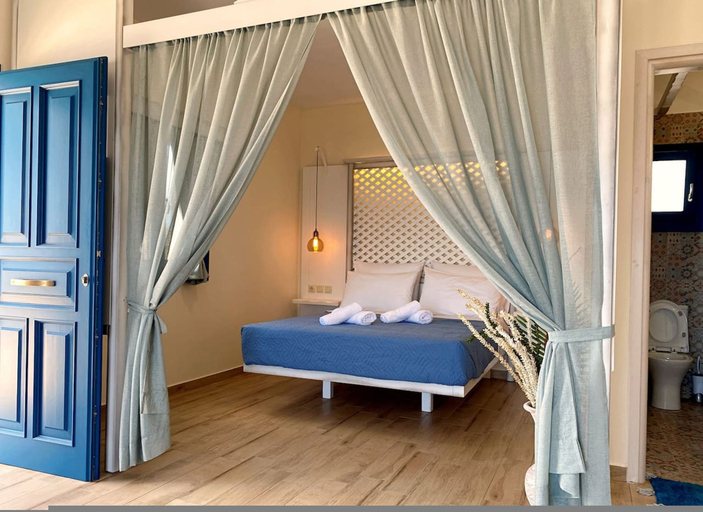 Room 2, Michail Suites Afiartis Araki, South Aegean