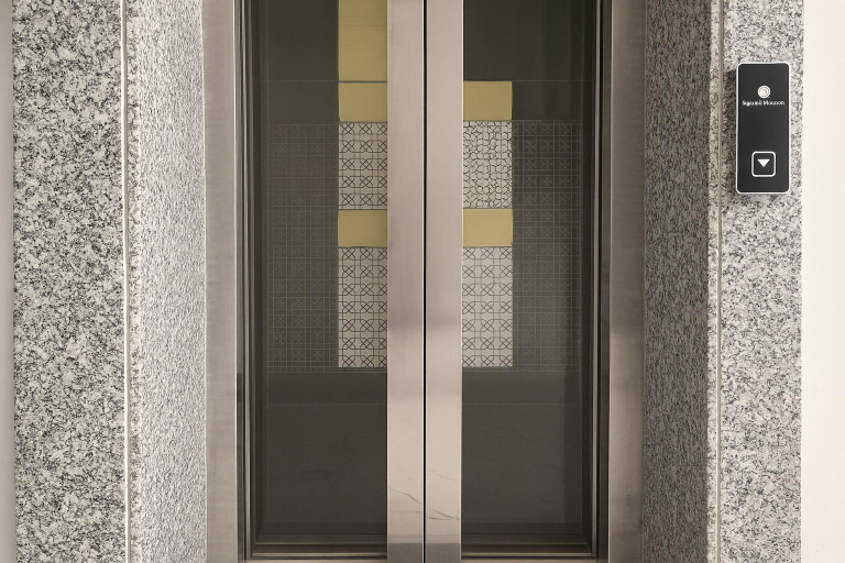 Facilities, Gopal kung, Mathura