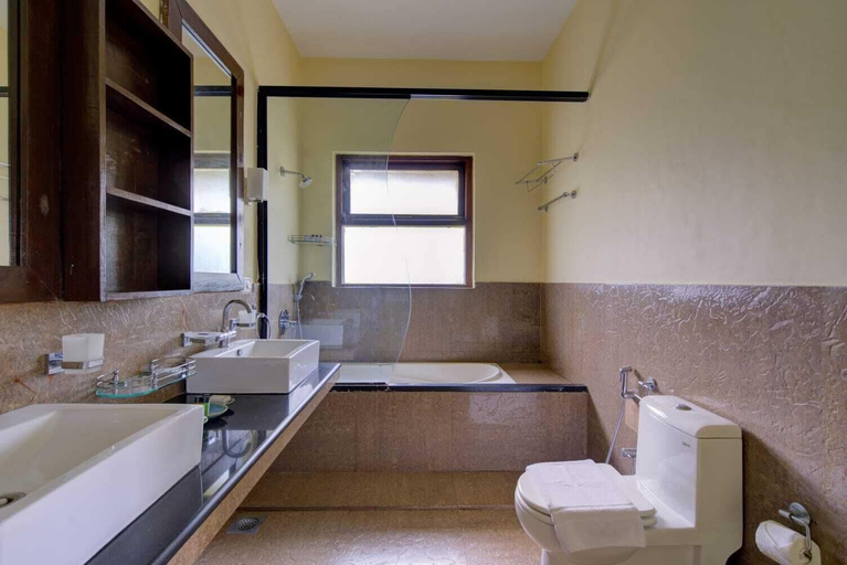 Bathroom 4, Casa Colvale, North Goa
