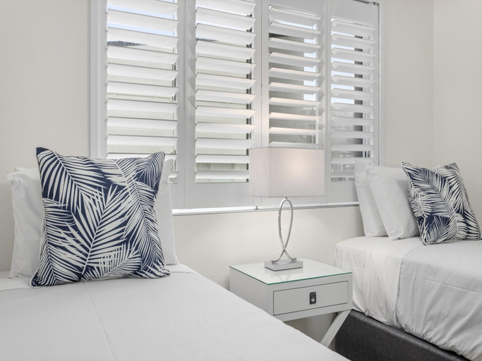 Others 3, Wake to Waves in Spacious 3-Bed Beachfront Unit, Gold Coast