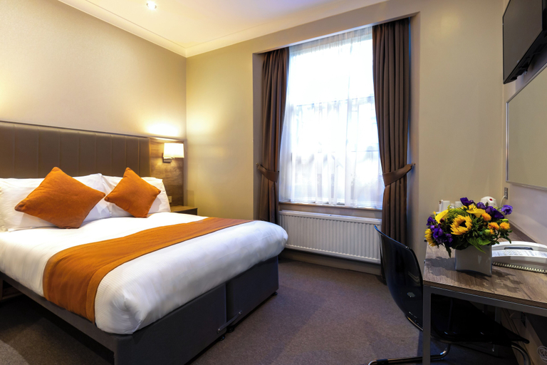 Bedroom 3, Sidney Hotel London Victoria, London
