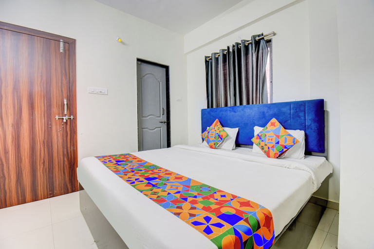 Room 5, Fabhotel Golden Eagle Executive, Pune