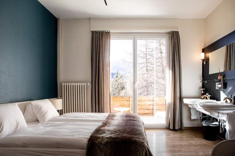Bedroom 3, Kurhaus Lenzerheide, Albula