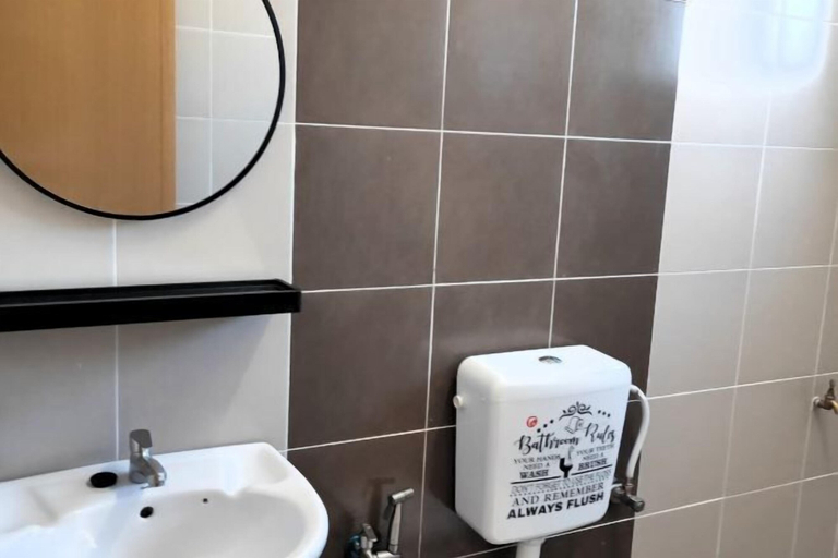 Bathroom 2, Forget-Me-Not Pangkor Homestay 70, Manjung