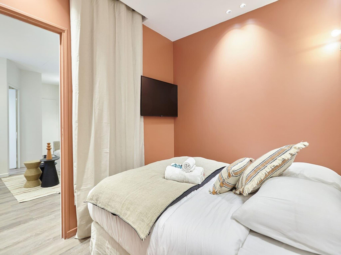 Bedroom 3, Charming Apartment With AC - Le Marais-beaubourg, Paris