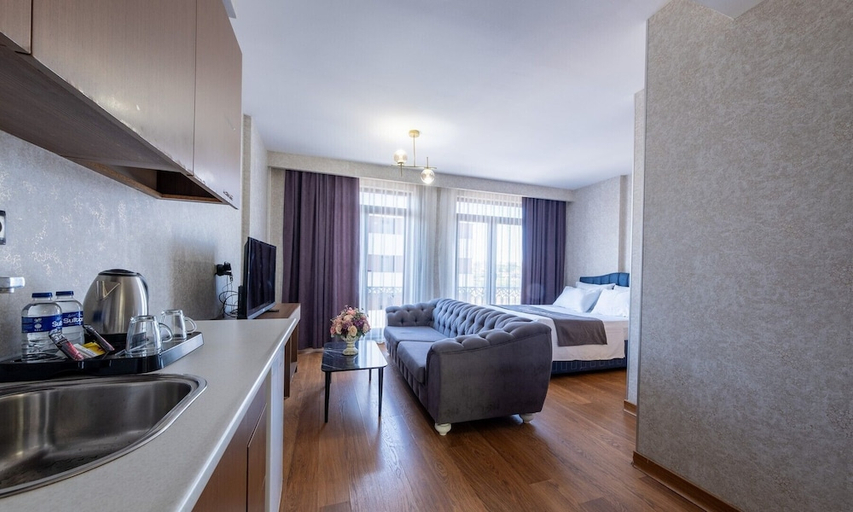 Bedroom 5, Elits Suits, Tuzla