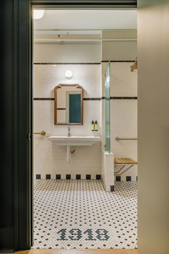 Bathroom 4, MarQueen, Seattle