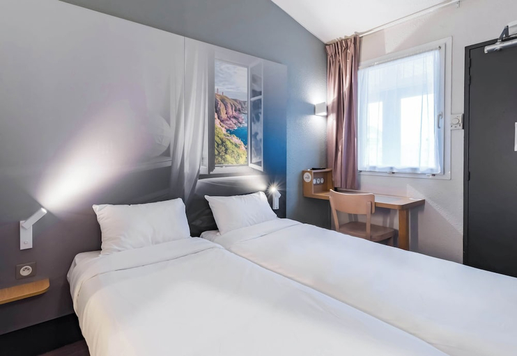 Bedroom 2, B&B HOTEL Saint-Brieuc, Côtes-d'Armor