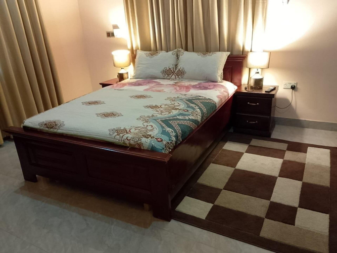 Bedroom, 1 Bed Apartment Sleeps 2 - Parking, Garden, Wifi, Ga East