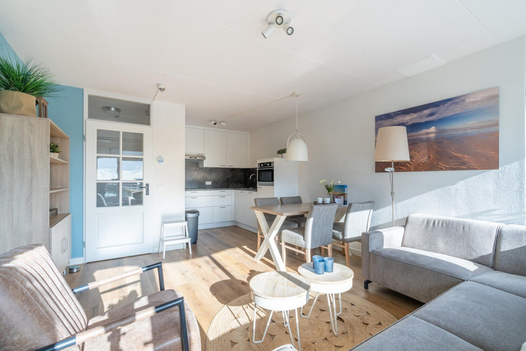 Living room 2, 4-person apartment with island view, Texel
