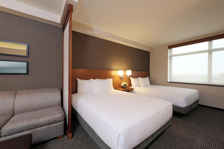 Bedroom 3, Hyatt Place Flushing/LaGuardia Airport, New York
