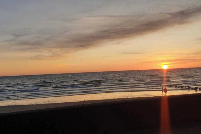 Others 4, Seaview Apartment Sleeps 2 - Private Patio, Gwynedd