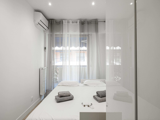 Bedroom 2, Gorgeous apartment - Near Beach - 2BR6p, Alpes-Maritimes